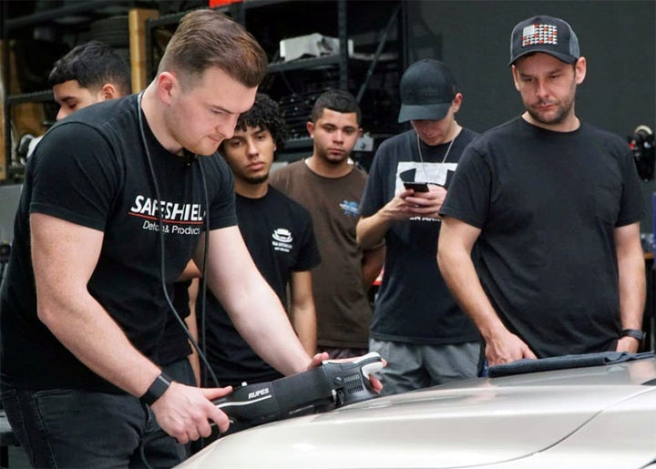 Praxis-Workshop zur Fahrzeugaufbereitung bei Safe-Shield
