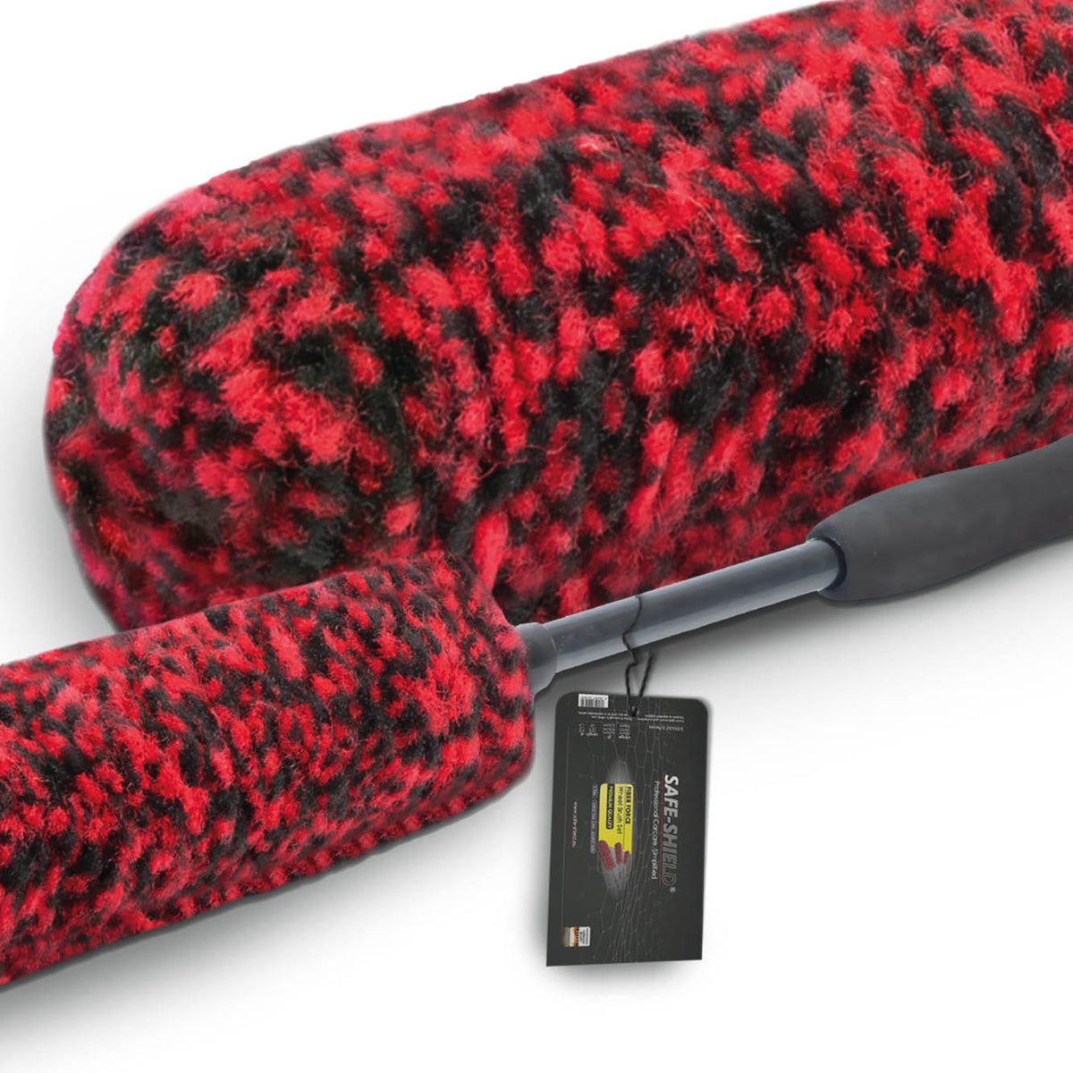 Nahaufnahme der schwarz-roten FiberForce Bürstenköpfe und schwarzen Griffe